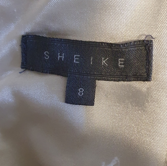 Do not buy Sheike lunar lace gown maxi dress white Sze 8 floral strappy RRP$400 - Picture 7 of 10